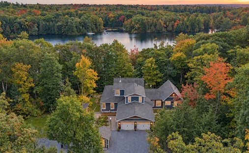 House in Seguin, Ontario, Canada 1