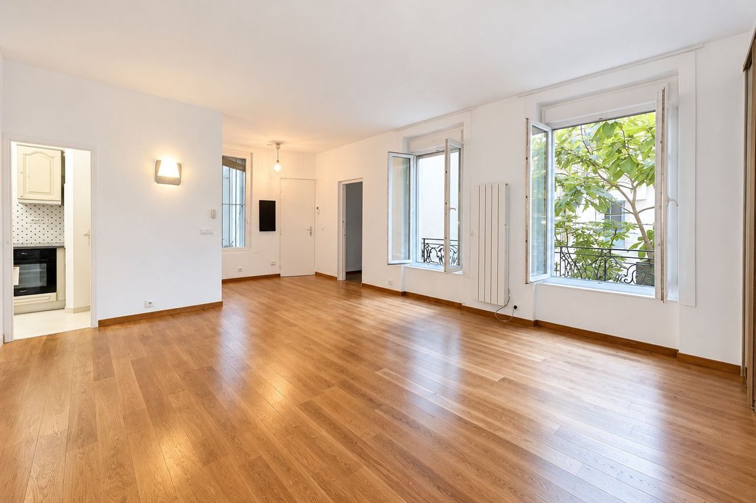 Apartment in Invalides, Paris 7e Arrondissement, Paris 2 - 19049171