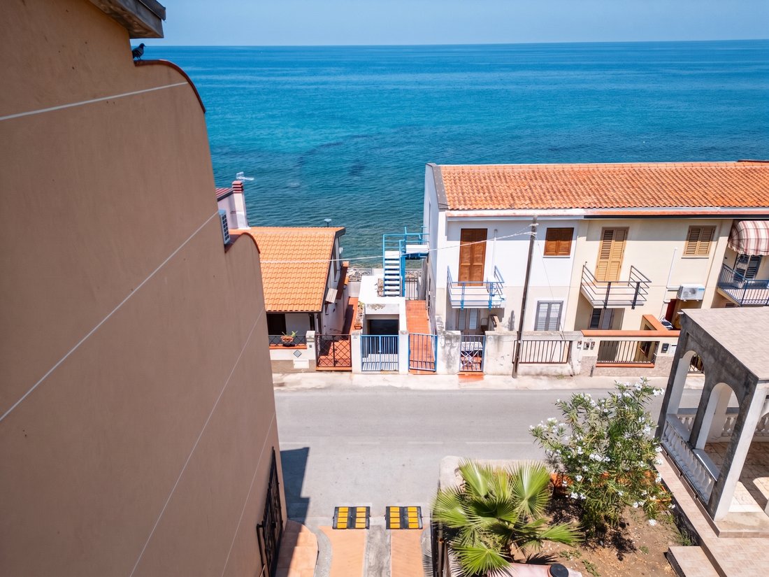 Casa en Caronia, Sicilia, Italia 3 - 19049288