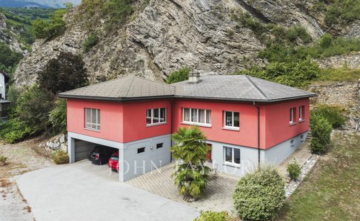 House in Saint-Leonard, Valais/Wallis, Switzerland 1