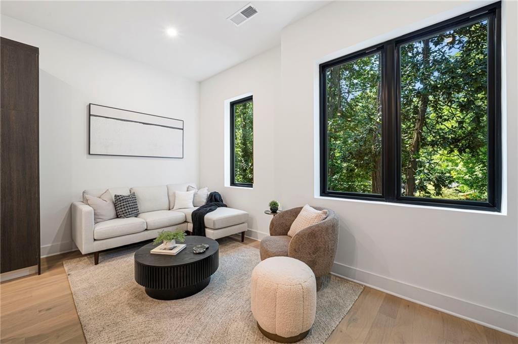 Condo in East Point, Georgia, United States 4 - 19049624