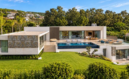 Villa in Sotogrande, San Roque, Andalusia 1
