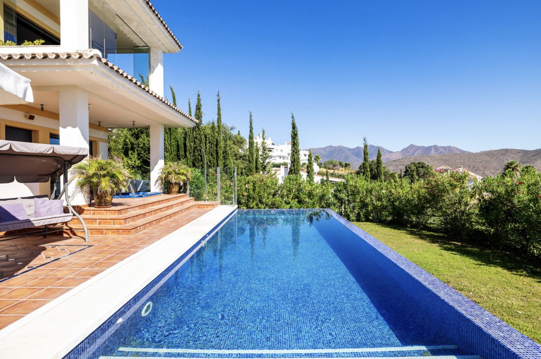 Villa in Elviria-Cabopino, Marbella, Spanien 3 - 19049452