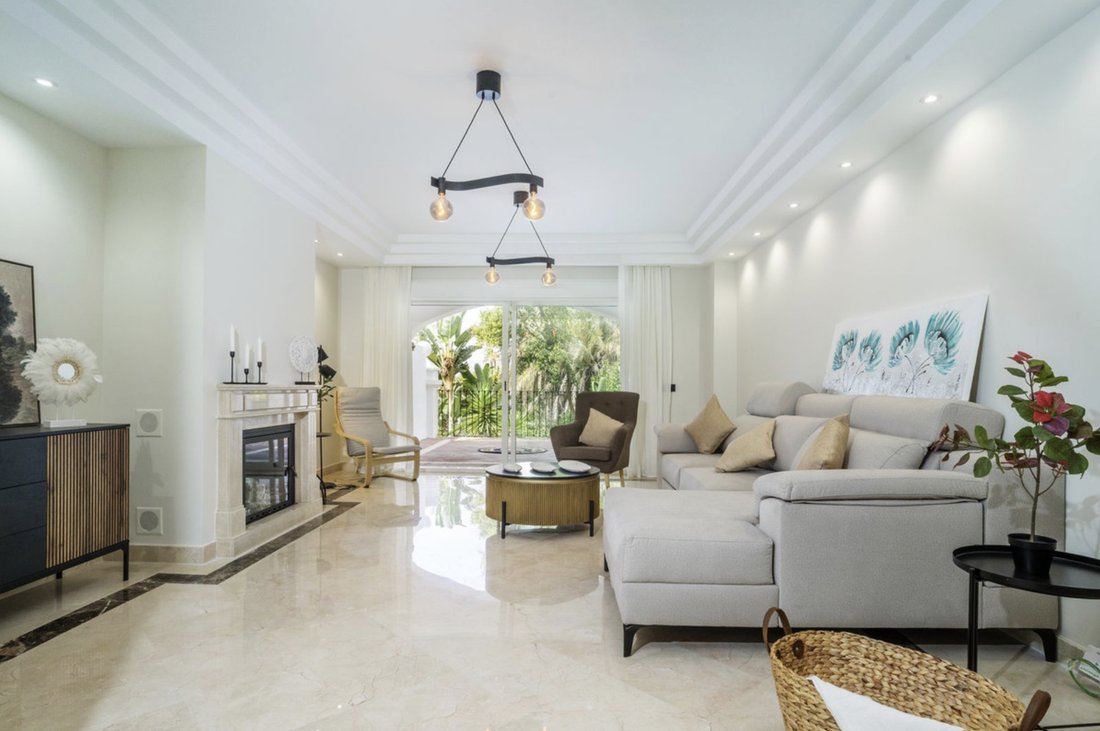 Apartamento en Elviria-Cabopino, Marbella, España 2 - 19049425