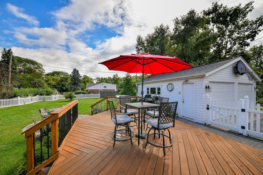 House in Elmhurst, Illinois, United States 4 - 19049424