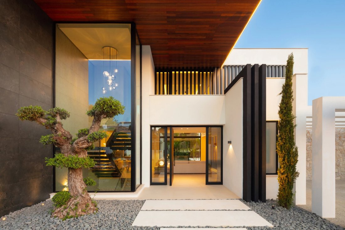 Villa in Marbella, Andalusia, Spain 2 - 19049151