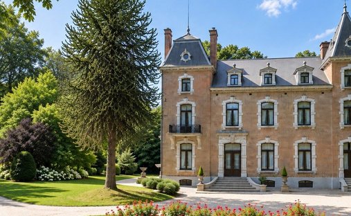 Villa in Charleroi, Wallonia, Belgium 1
