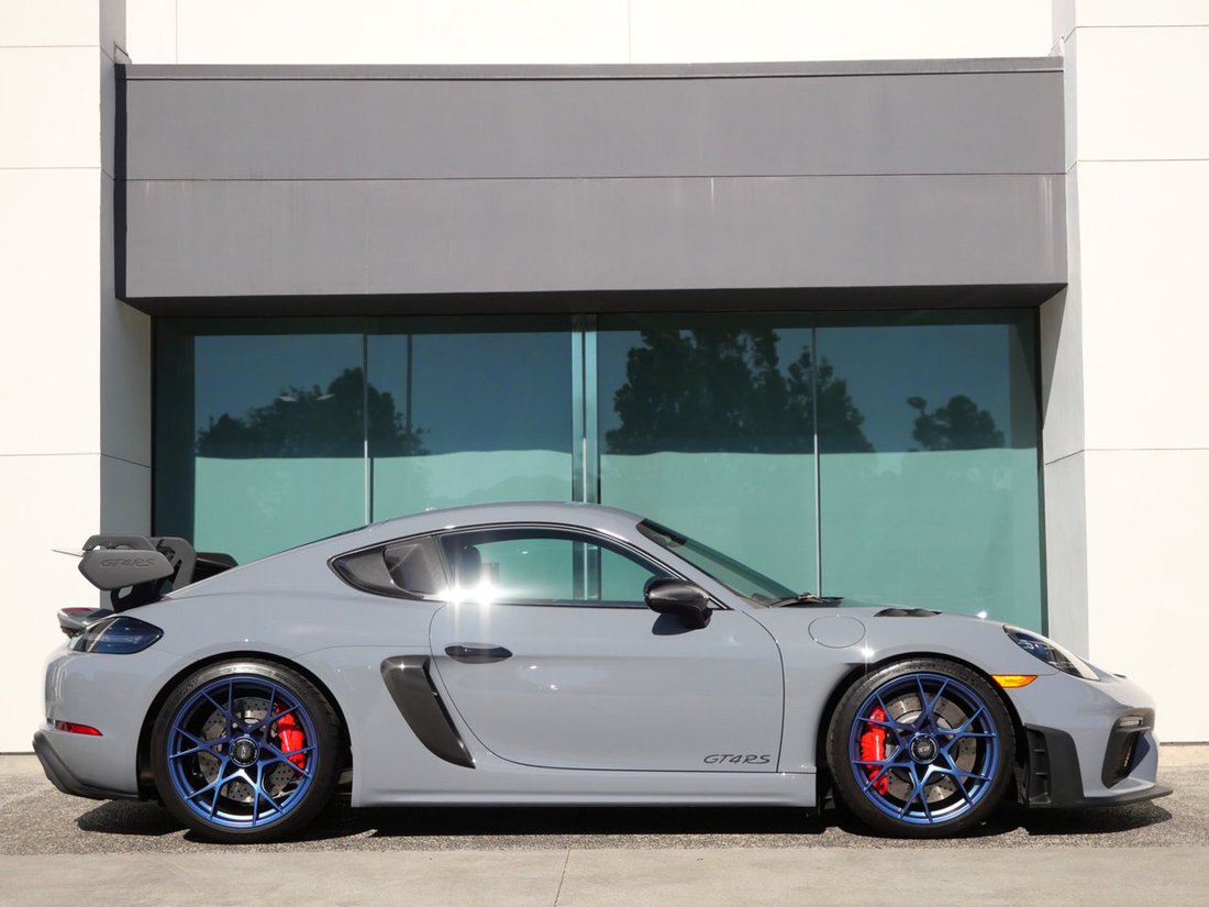 Coupe in Thousand Oaks, CA, United States 4 - 19049108