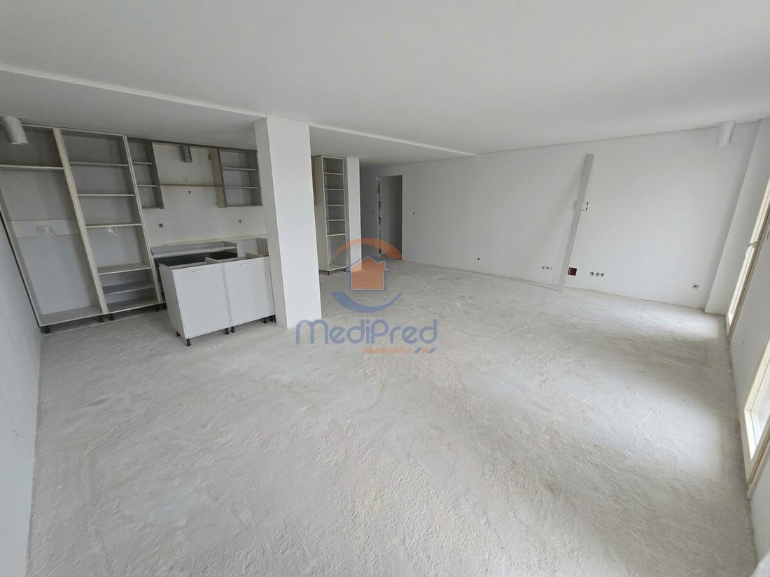 Apartment in Ramada e Canecas, Lisbon, Portugal 4 - 19049303
