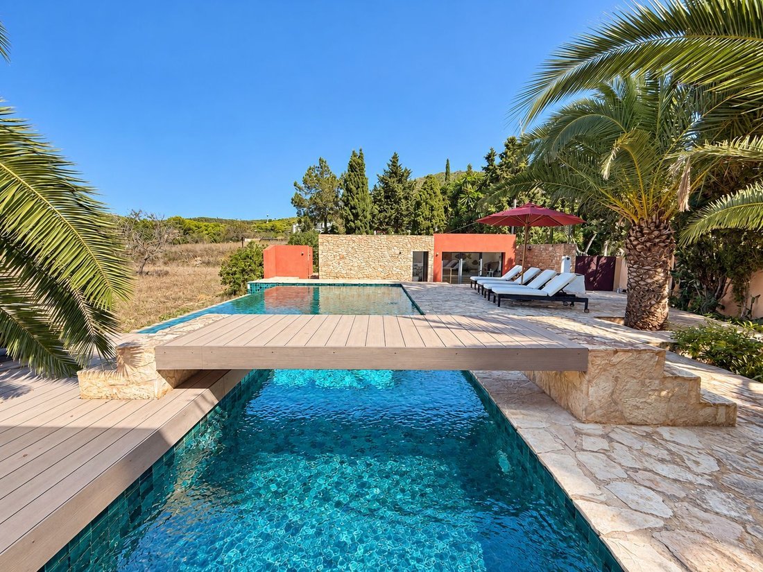House in Es Cubells, Sant Josep de sa Talaia, Balearic Islands 1 - 19049179