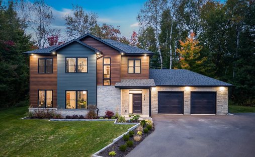 Casa a Cowansville, Québec, Canada 1
