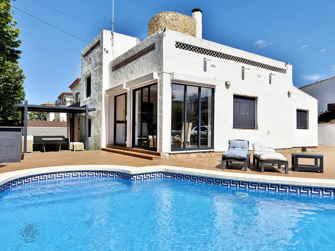 Villa a Empuriabrava, Catalogna, Spagna 2 - 17905318