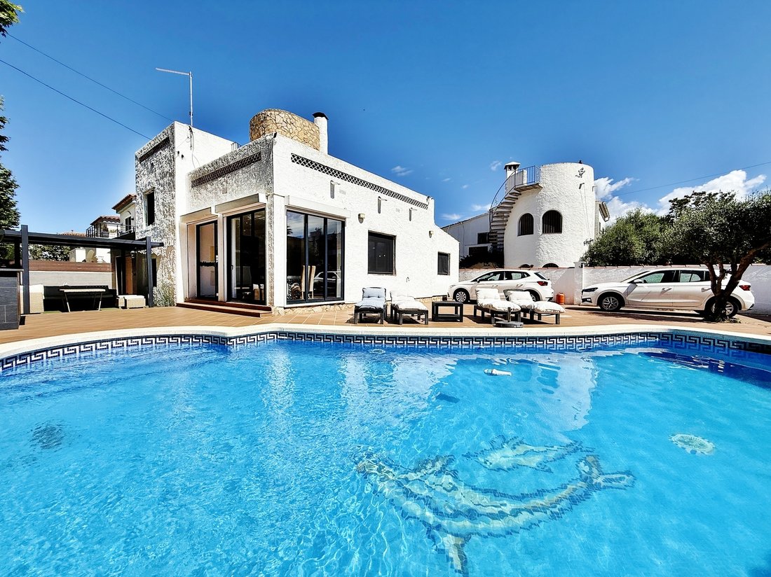 Villa a Empuriabrava, Catalogna, Spagna 1 - 17905318