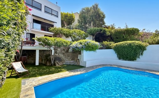 Villa in Roses, Catalonia, Spain 1