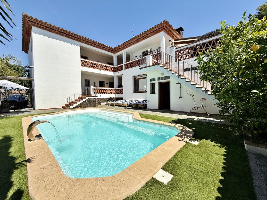 Villa in Empuriabrava, Katalonien, Spanien 3 - 17993513