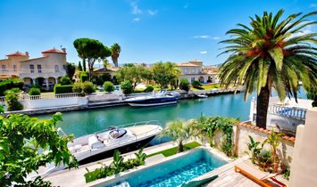 Maison à Empuriabrava, Catalogne, Espagne 1