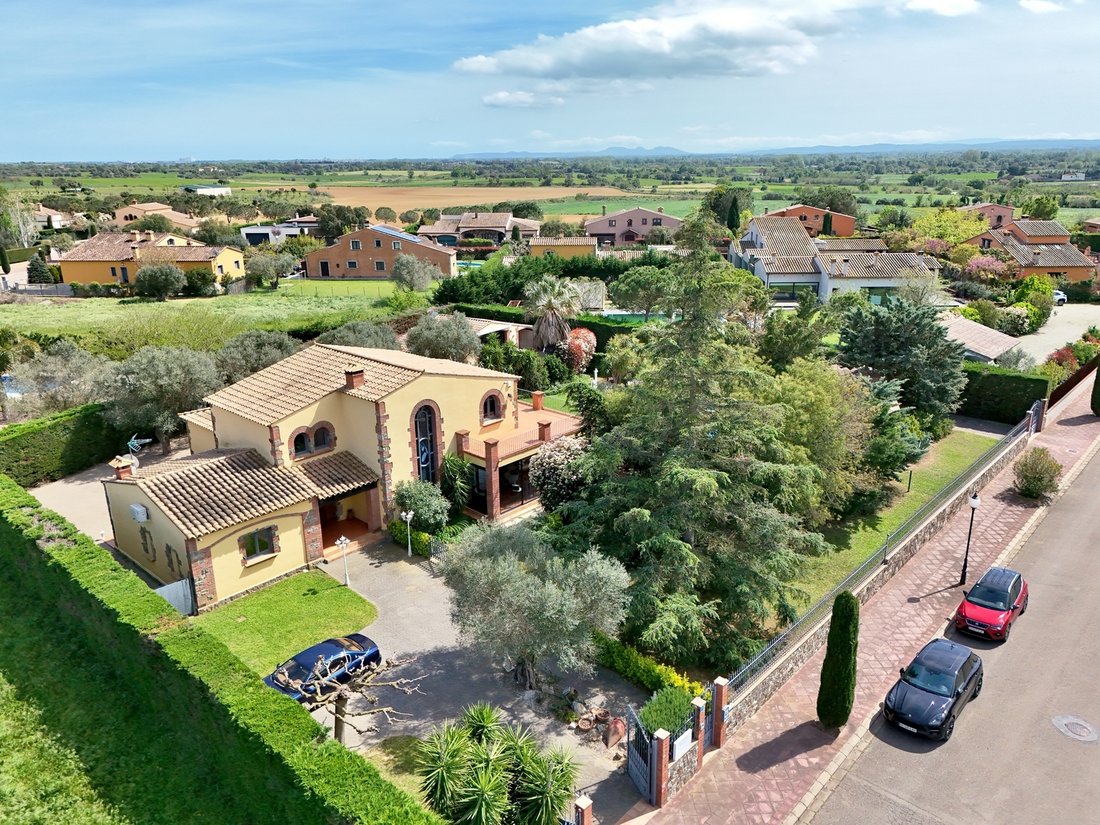 Villa à Peralada, Catalogne, Espagne 3 - 16544762