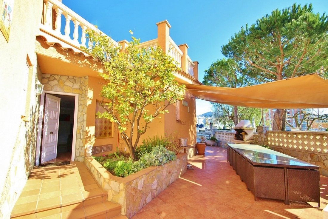 Villa à Roses, Catalogne, Espagne 3 - 16544738