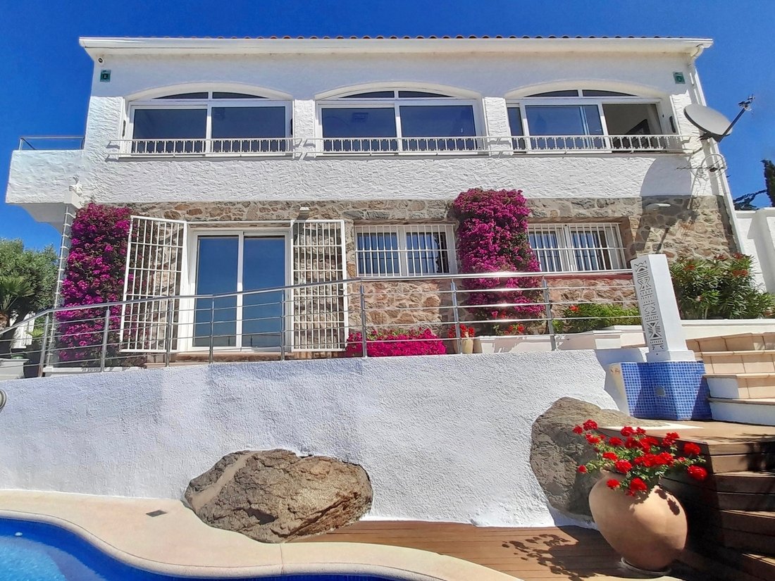 Villa en Rosas, Cataluña, España 2 - 16544737