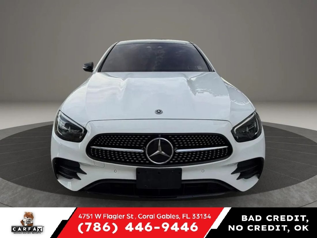 Sedan in Coral Gables, FL, United States 3 - 19050047