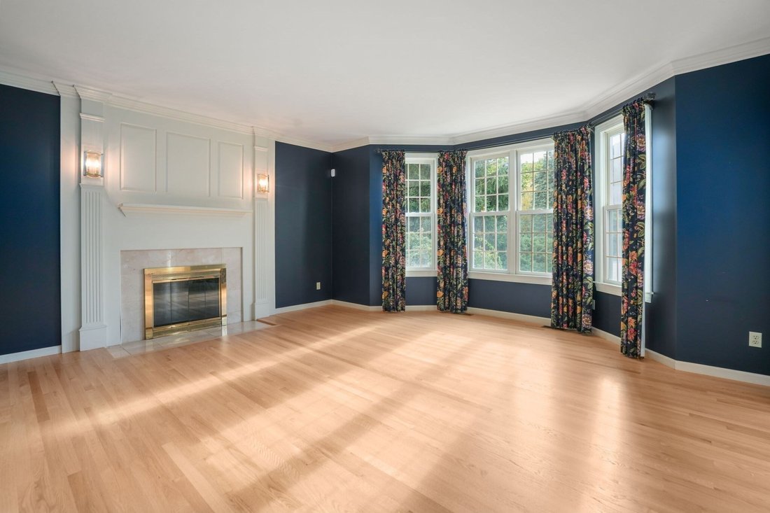 House in Shrewsbury, Massachusetts, United States 5 - 19050303
