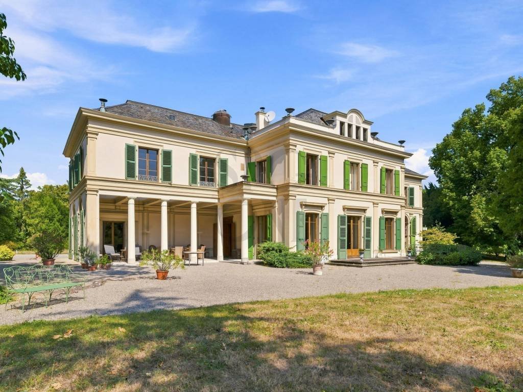 Villa in Chêne-Bougeries, Canton of Geneva, Switzerland 1 - 19049538