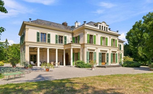 Villa in Chêne-Bougeries, Canton of Geneva, Switzerland 1