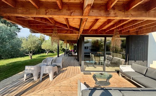Villa a Uzès, Occitania, Francia 1