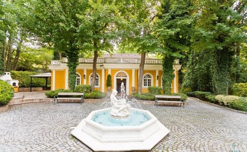 Bungalow in Breitenfurt bei Wien, Lower Austria, Austria 1