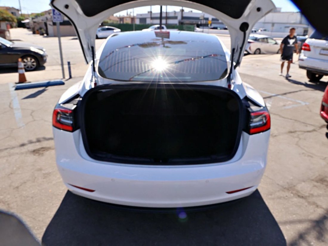 Sedan in El Monte, CA, United States 5 - 19049923