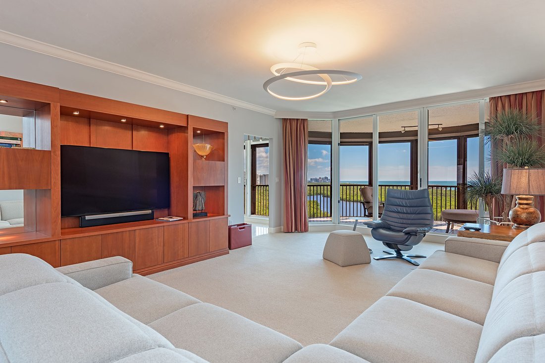 Condo in Naples, Florida, United States 3 - 19049559