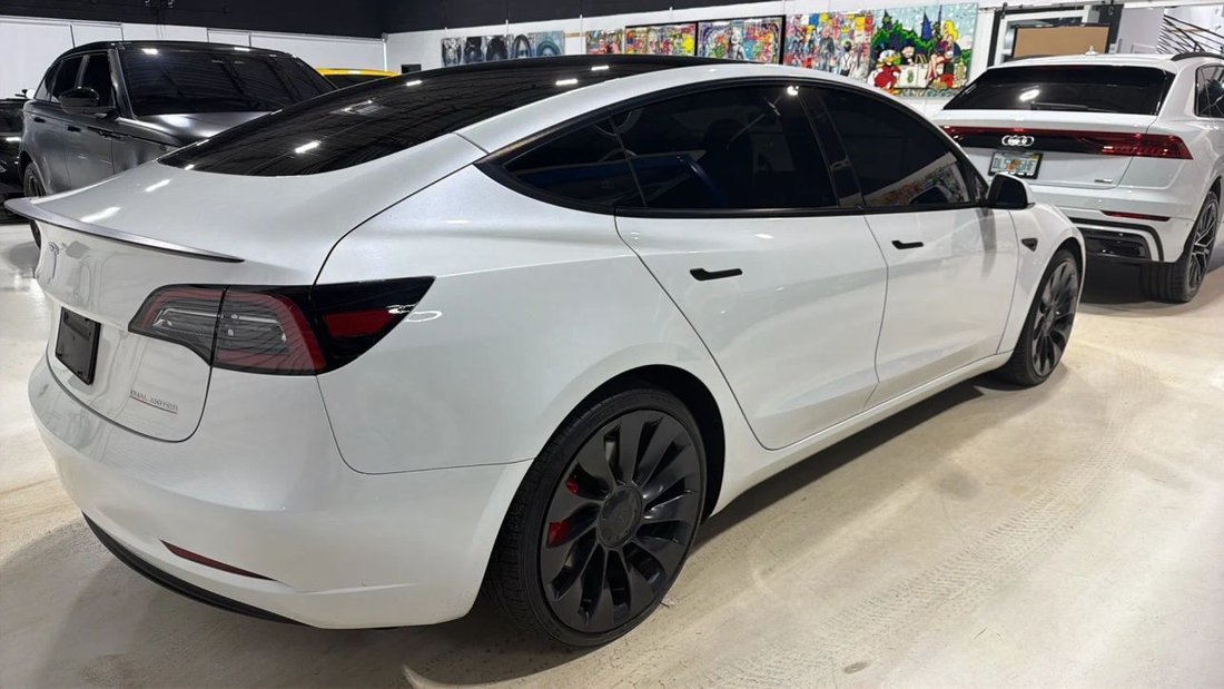 Sedan in Boynton Beach, FL, United States 4 - 19049844