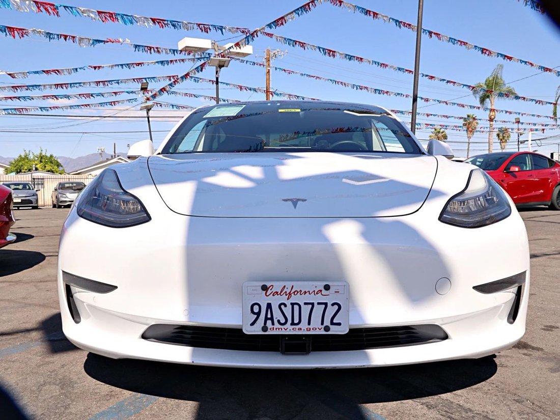 Sedan in El Monte, CA, United States 2 - 19049923
