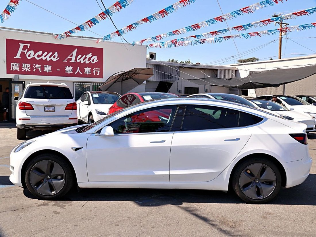 Sedan in El Monte, CA, United States 4 - 19049923