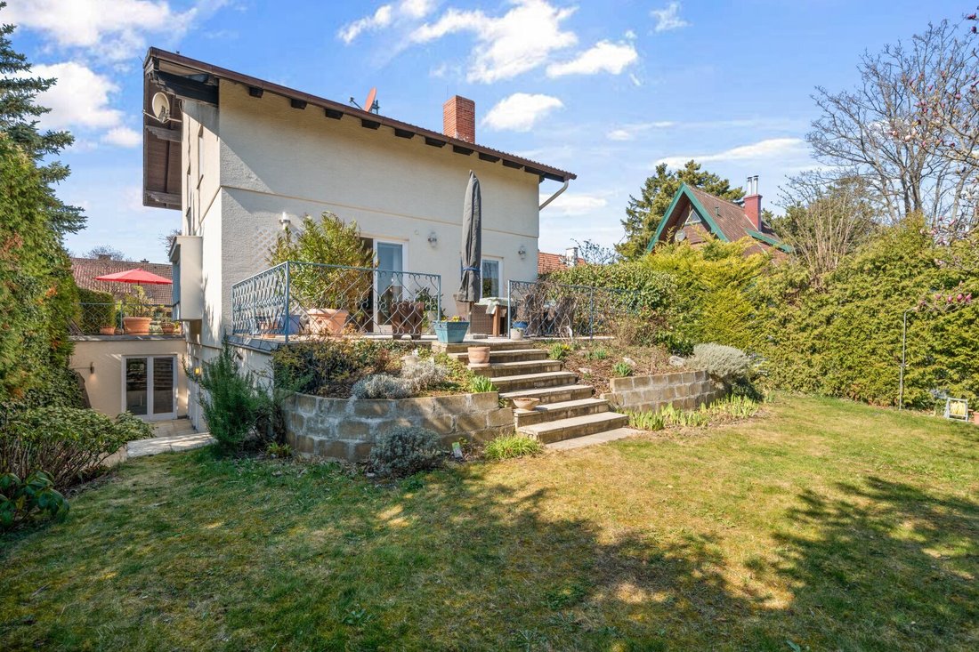 Casa a Perchtoldsdorf, Bassa Austria, Austria 1 - 19049669
