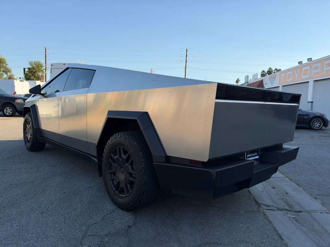 Pickup in Azusa, CA, United States 5 - 19049818