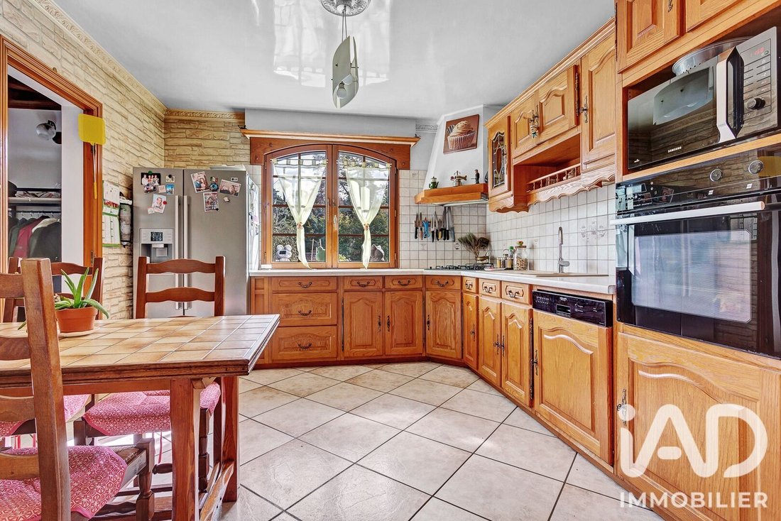 House in Mairie, Sainte-Genevieve-des-Bois, France 4 - 19050447