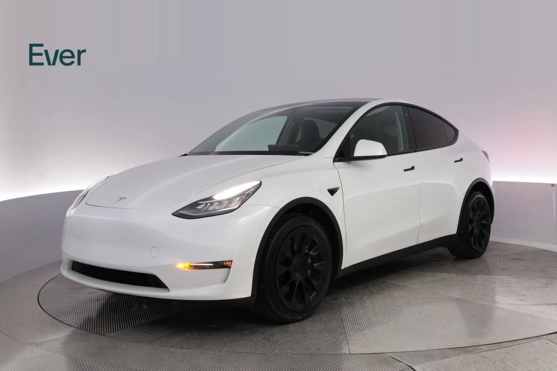 Suv in San Francisco, CA, United States 2 - 19005259