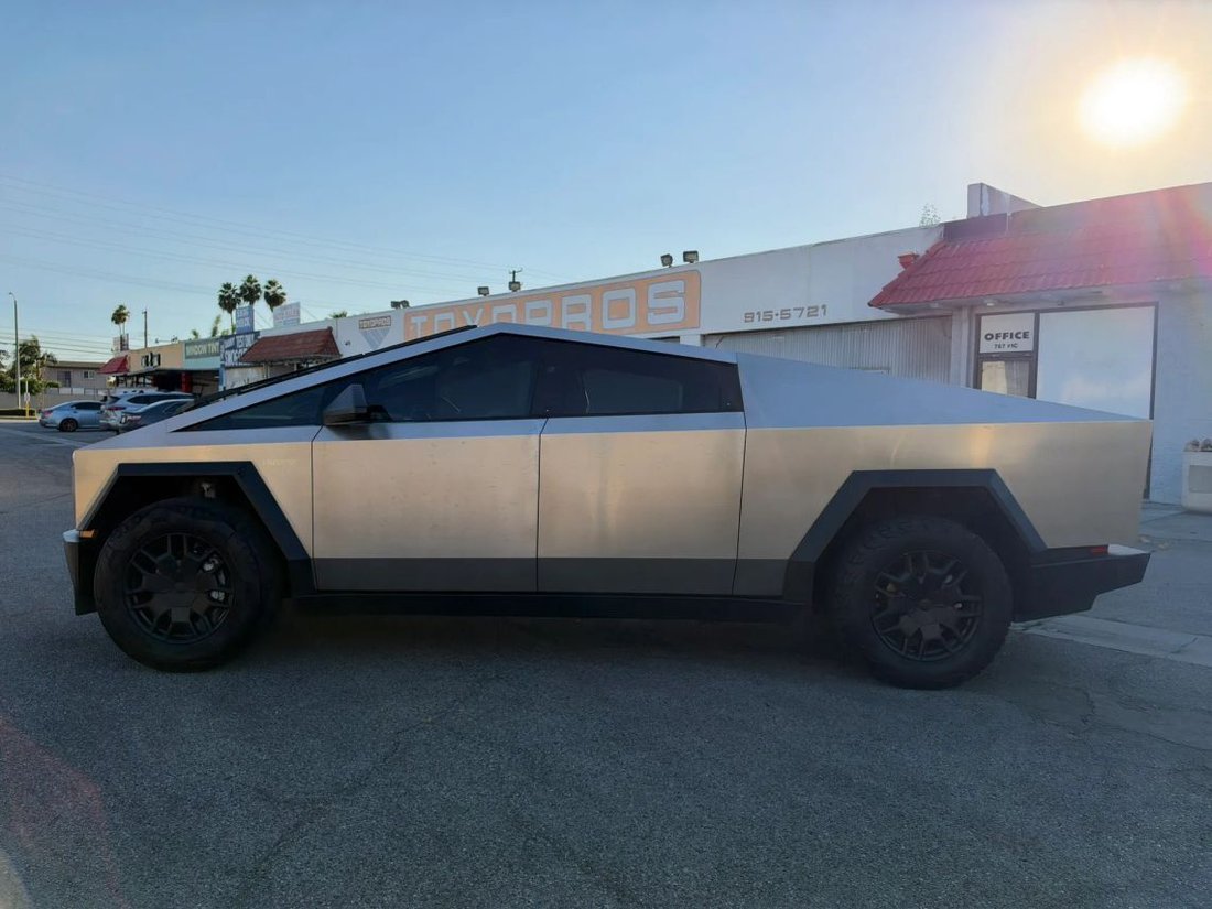 Pickup in Azusa, CA, United States 4 - 19049818