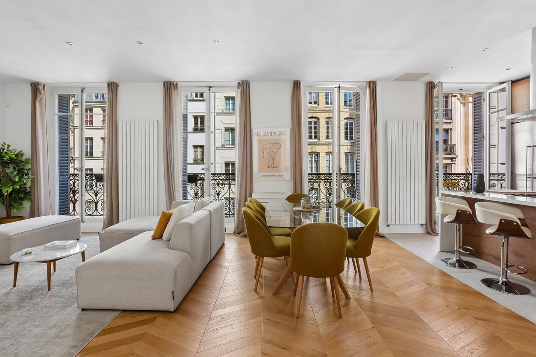 Appartement à Saint Germain l'Auxerrois, Paris 1er Arrondissement, Paris 2 - 19050261