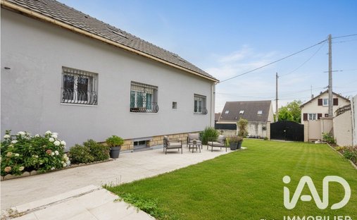 Maison à Coteaux Cottage, Goussainville, France 1