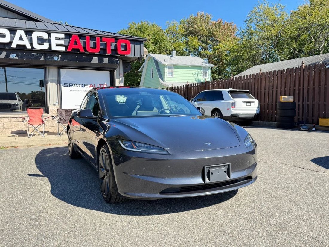 Sedan in East Brunswick, NJ, United States 4 - 19049781