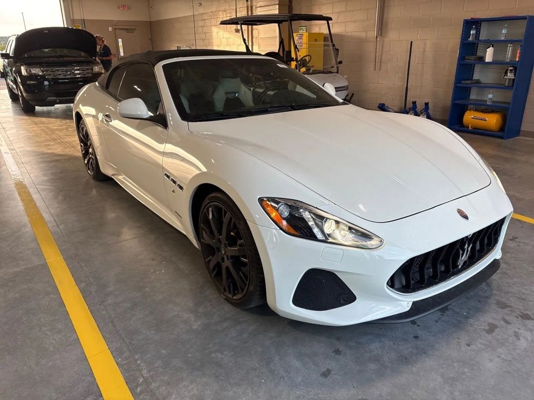 Cabriolet in Jacksonville, FL, United States 5 - 19049968