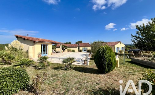 House in Saint-Cybranet, Nouvelle-Aquitaine, France 1