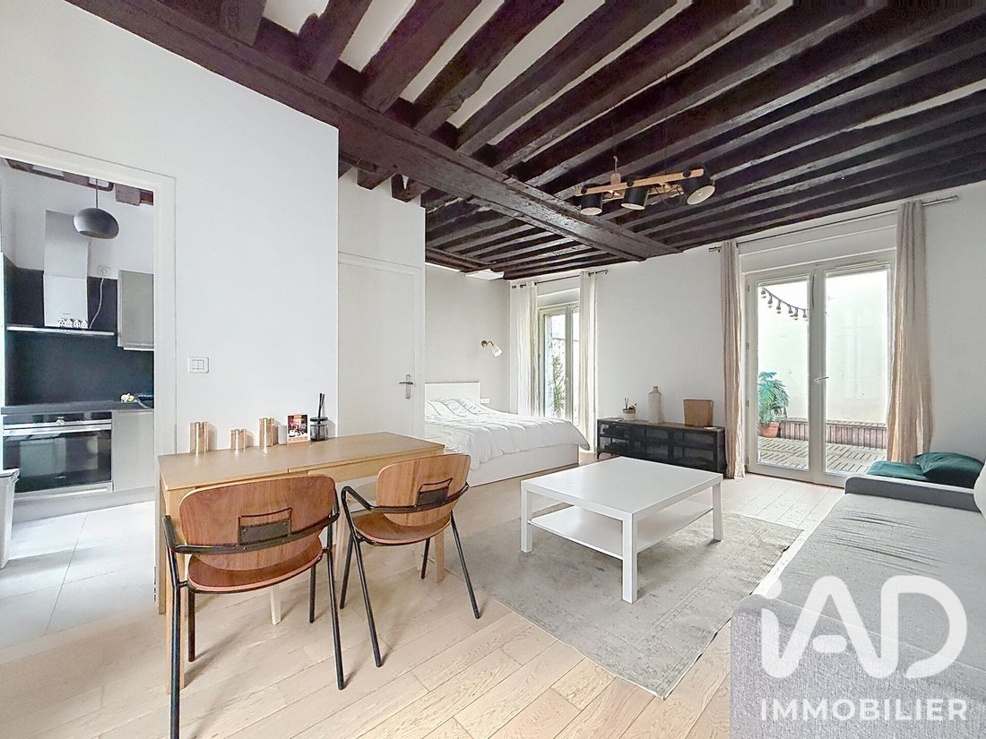 Apartment in Saint Gervais, Paris 4e Arrondissement, Paris 4 - 19050508