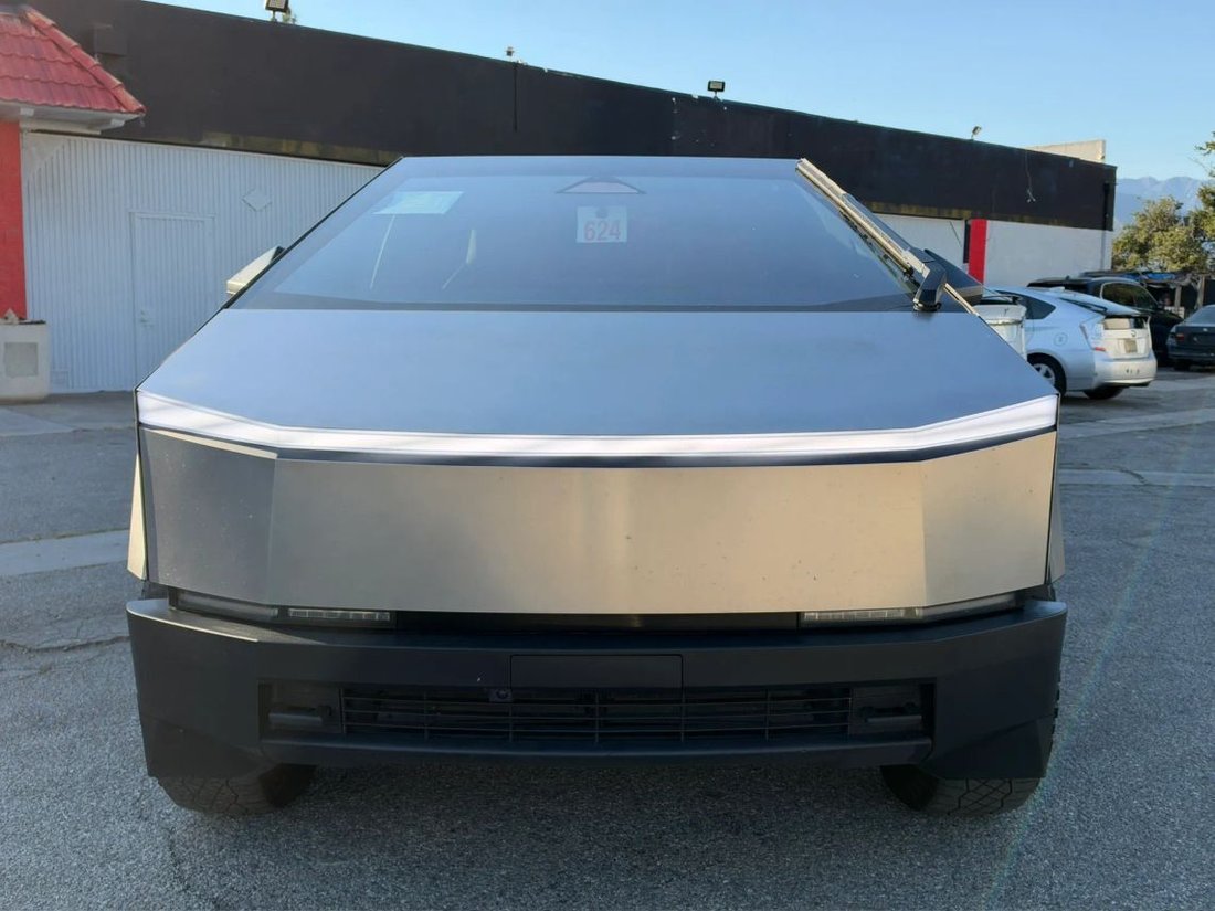 Pickup in Azusa, CA, United States 3 - 19049818