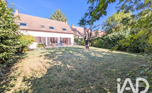 Casa en Centre Ville Sud Ouest, Bussy-Saint-Georges, Francia 1