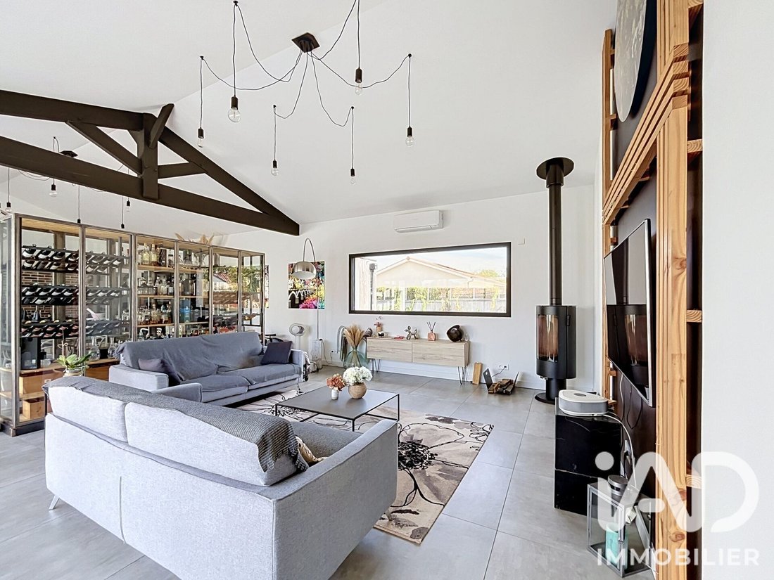 House in Saint-Caprais-de-Bordeaux, Nouvelle-Aquitaine, France 5 - 19050432