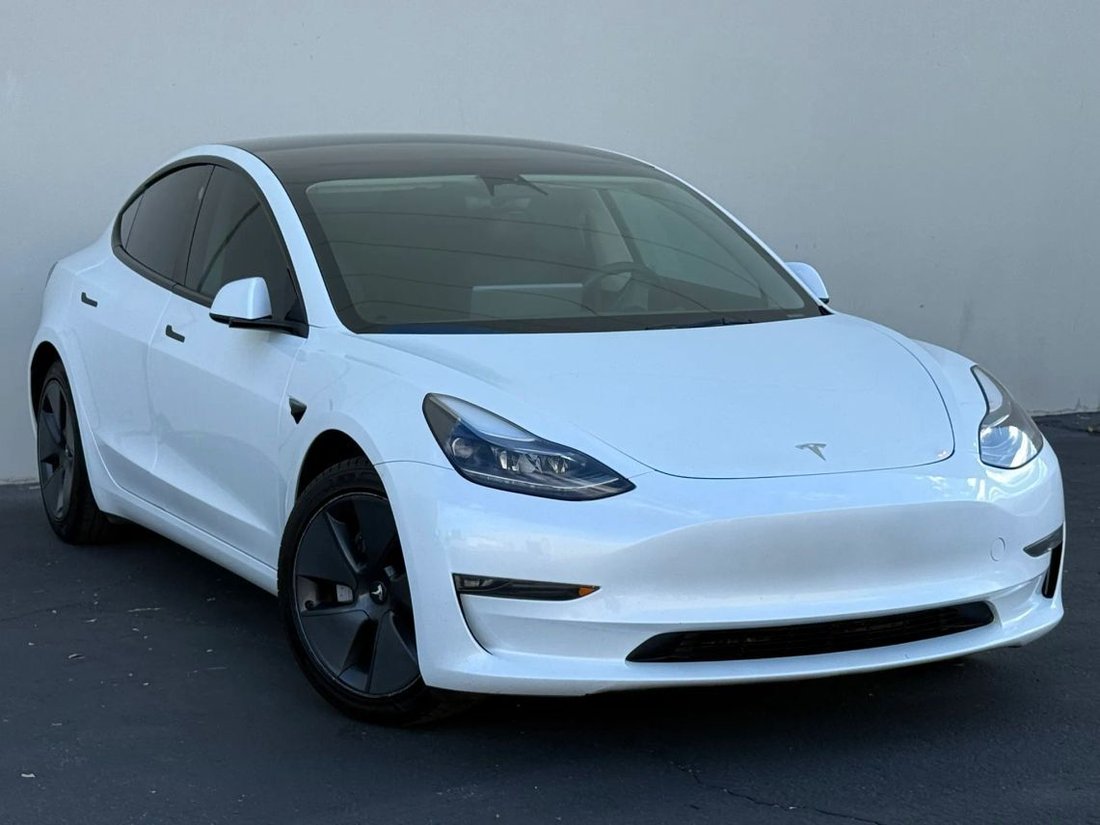 Sedan in Phoenix, AZ, United States 1 - 19049863