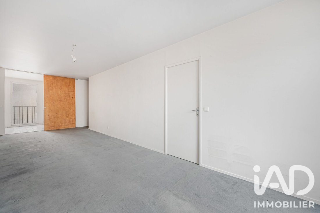 Apartment in Nationale-Deux Moulins, Paris 13e Arrondissement, Paris 3 - 19050478